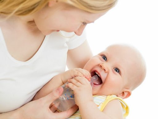 Ảnh mẹ và bé đáng yêu