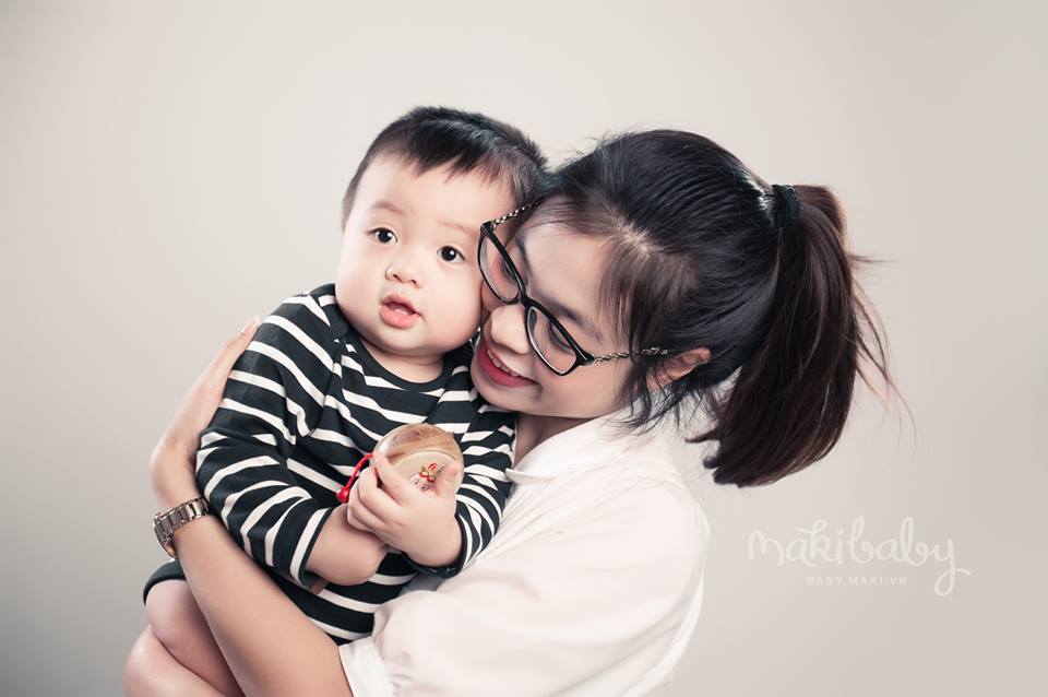 Hình mẹ và bé