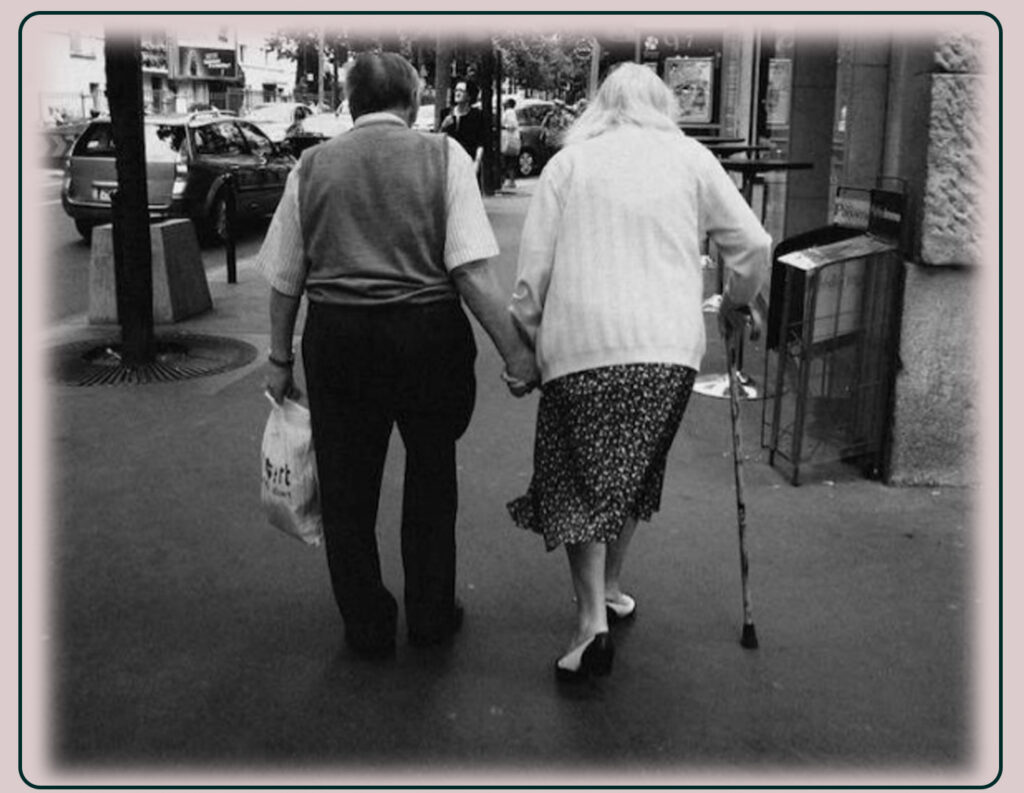 Hình tình yêu tuổi già