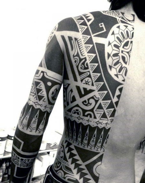 Ấn tượng và đặc sắc với hình Maori xăm nửa lưng