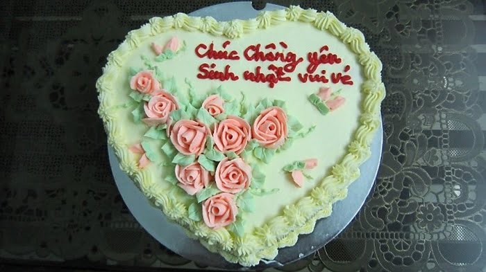 Chiếc bánh kem tình yêu tặng sinh nhật chồng