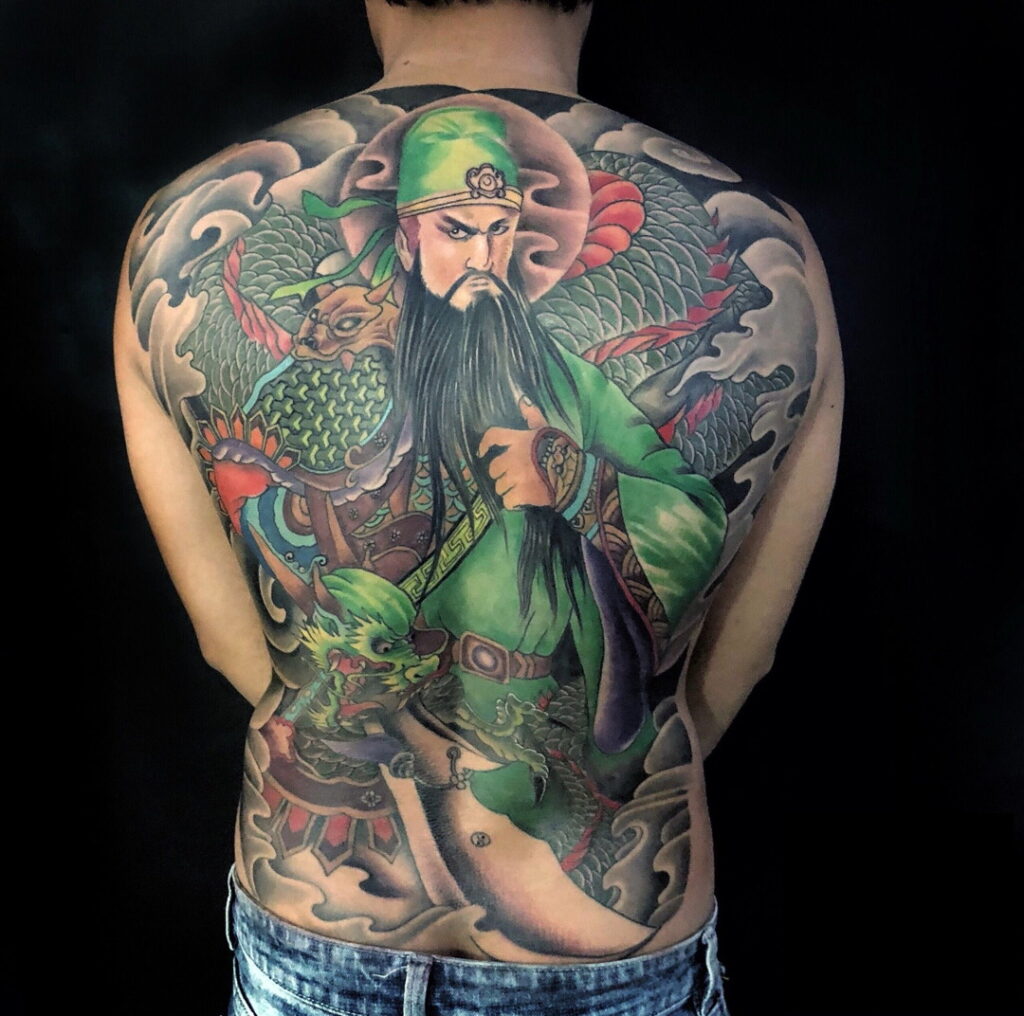 Chiêm ngưỡng vẻ đẹp của tattoo Quan Vũ trên lưng