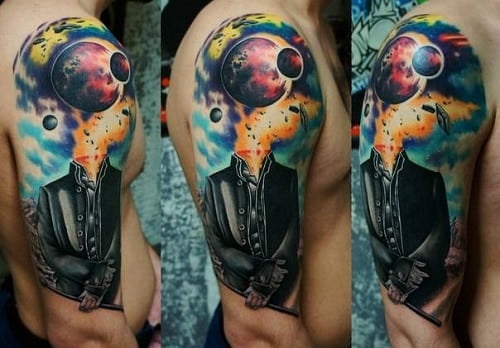 Hình ảnh viễn tưởng được khắc họa thành tattoo cho nam giới