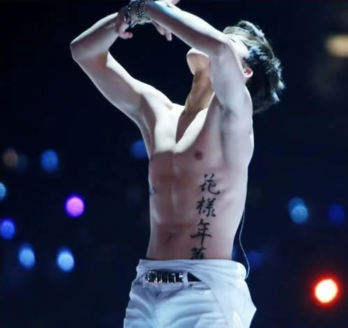Hình tattoo Chữ BTS con trai