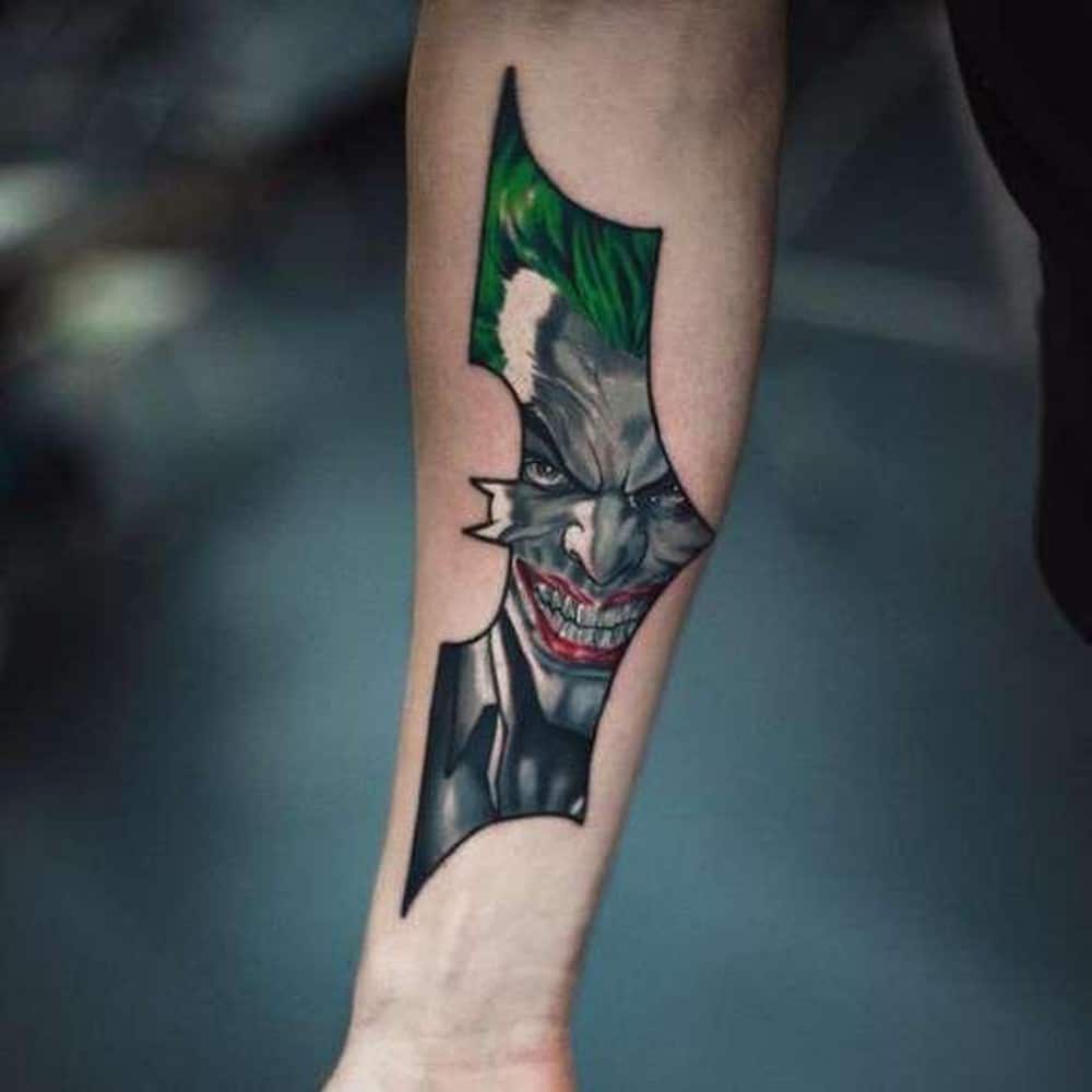 Hình tattoo Joker nhỏ đẹp ở tay