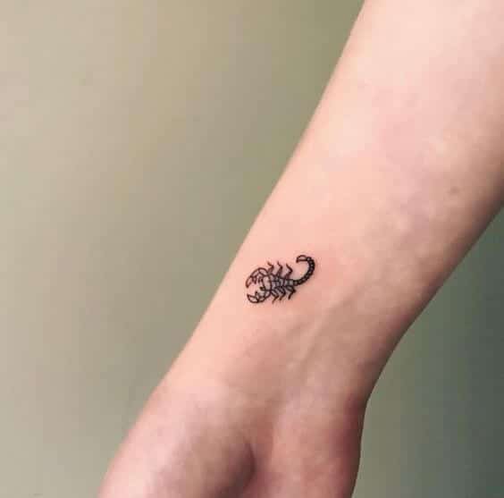Hình tattoo bọ cạp mini ở tay