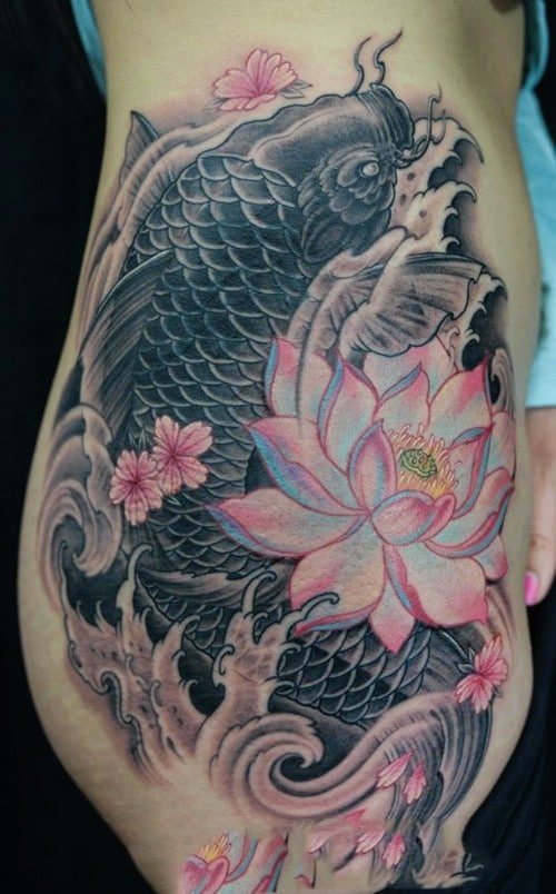 Tattoo cá chép bên hoa sen đẹp