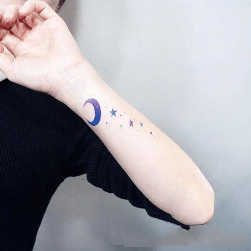 Mẫu tattoo mặt trăng và ngôi sao nhỏ nhắn, đáng yêu