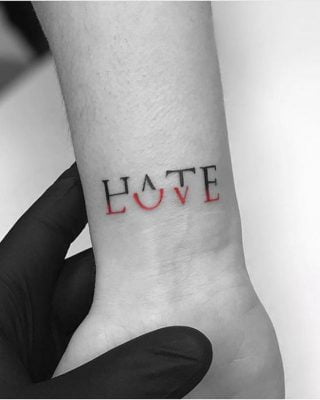 Mẫu tattoo về tình yêu và thù hận