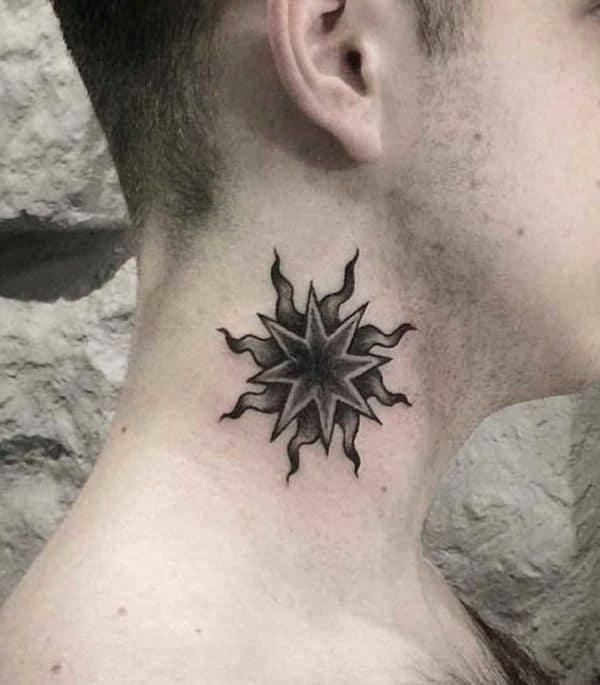 Ngôi sao hoa văn khắc họa thành tattoo đẹp và sắc sảo