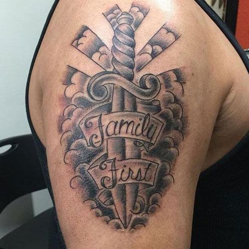 Tattoo Family trên vai đẹp chất nhất