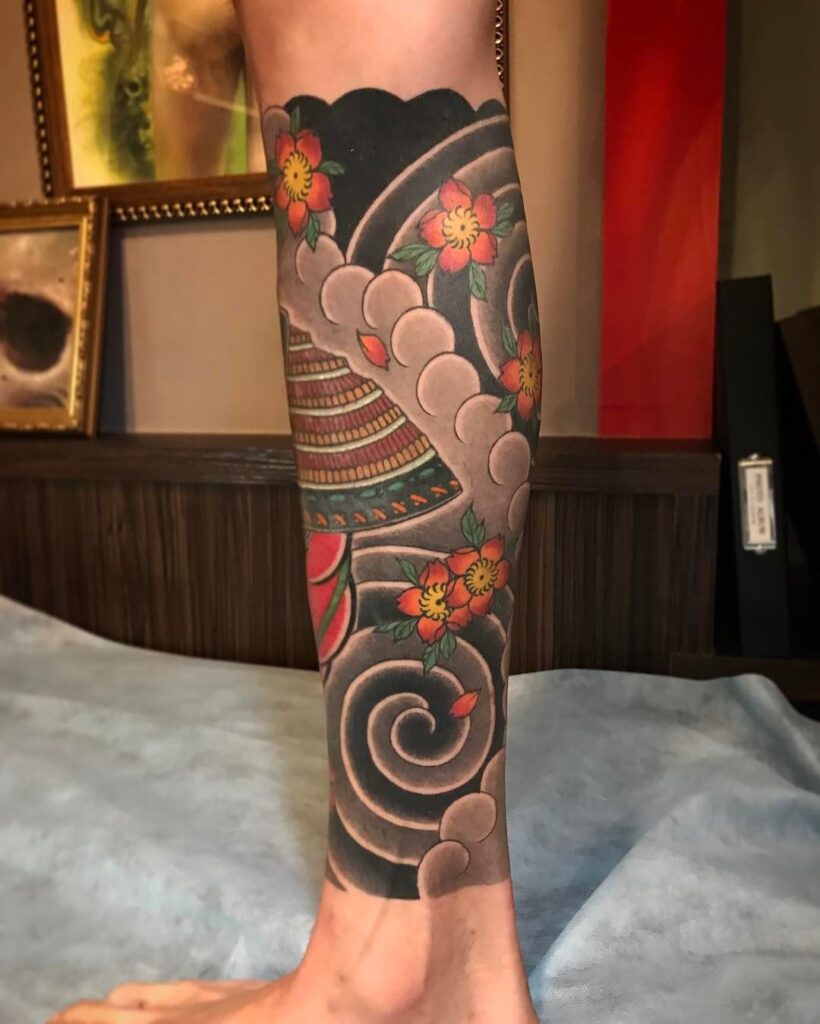 Tattoo Nhật cổ ở bắp chân