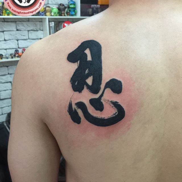 Tattoo hinh chu nhan