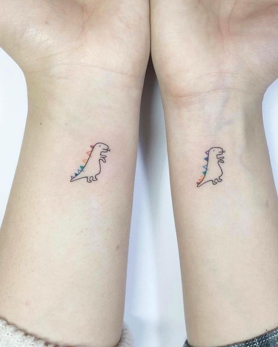Tattoo khủng long nhỏ dễ thương
