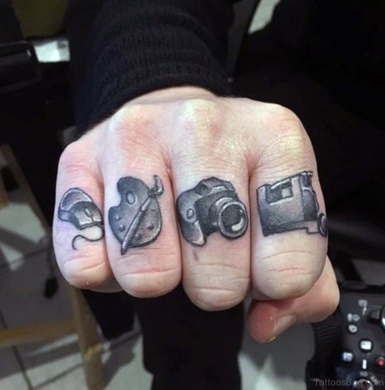 Tattoo ngón tay ngầu nhất cho con trai