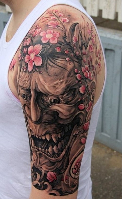 Tattoo quỷ hoa đào xăm ở cánh tay