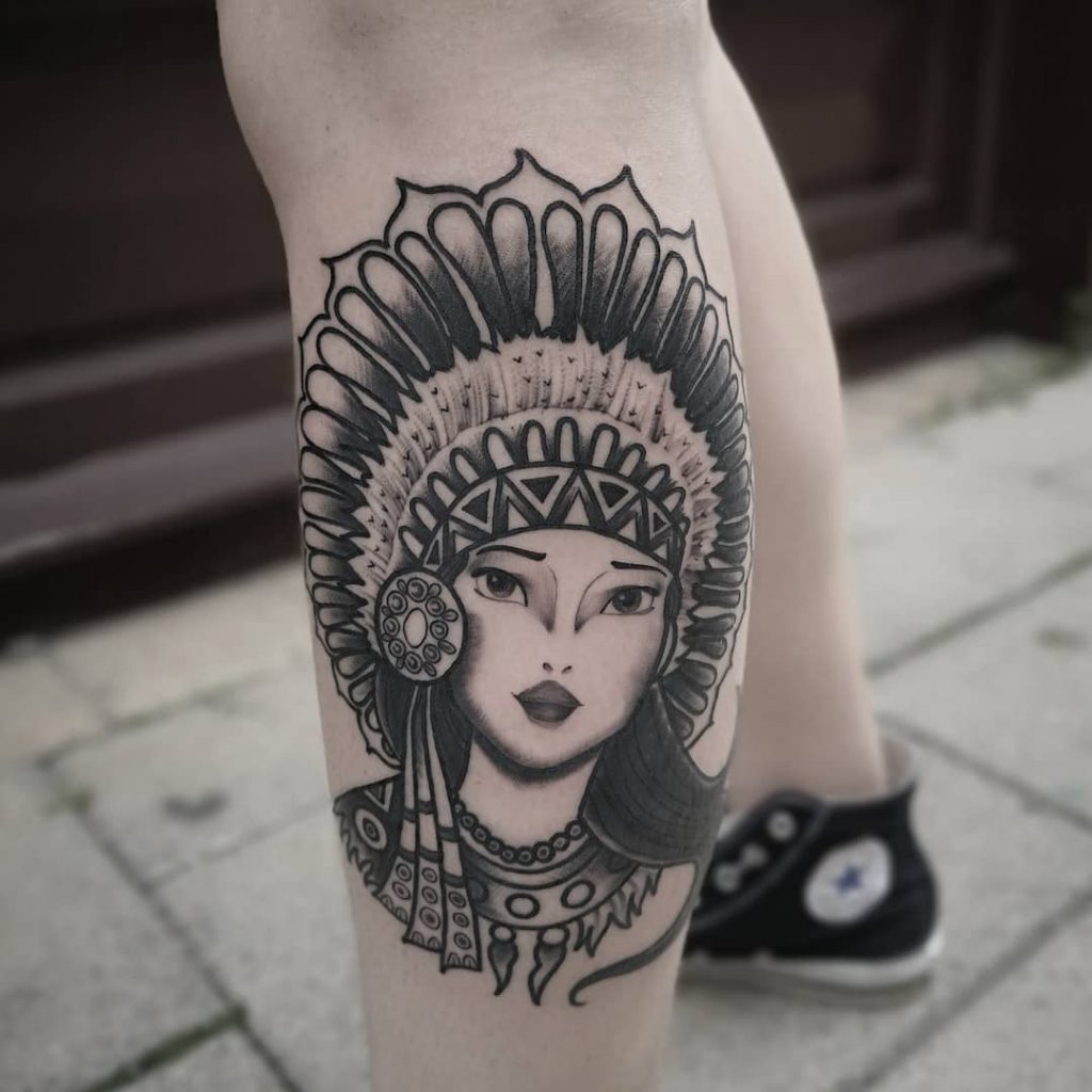 Tattoo xǎm ở chȃn đẹp cho nữ