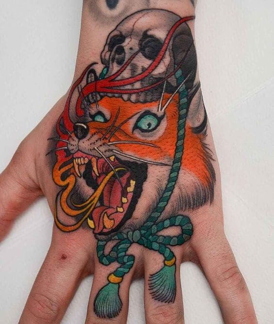 mẫu hình tattoo con hồ đẹp trên tay