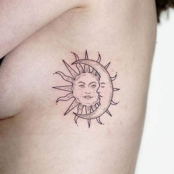 mẫu hình tattoo mặt trăng ôm mặt trời gợi cảm và quyến rũ cho phái đẹp