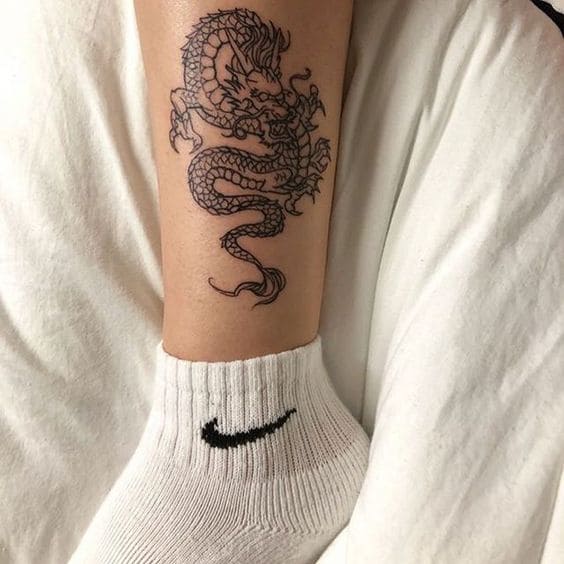 mẫu hình tattoo rồng mini đẹp ở chân