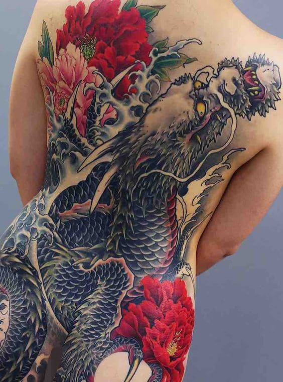 mẫu tattoo hình chim bít lưng tuyệt đẹp