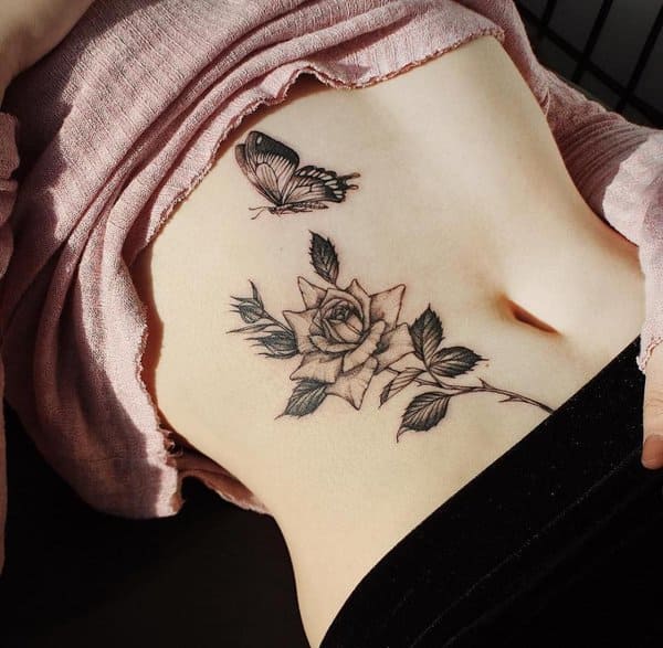 mẫu tattoo hình hoa hồng cho bụng con gái