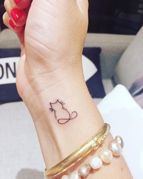 mẫu tattoo mèo đáng yêu cho nữ