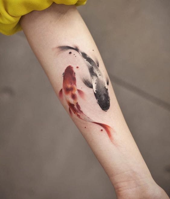 mẫu xăm tattoo cá chép mini ở tay