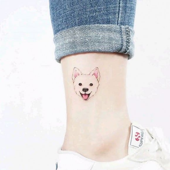 Hình ảnh chú chó cười tươi thành tattoo hot cho bạn gái