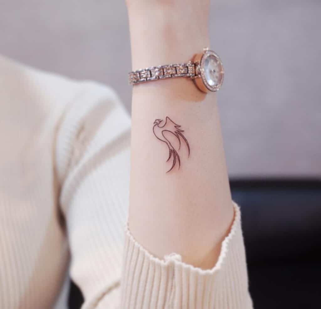 Hình tattoo chim phượng hoàng mini trên tay