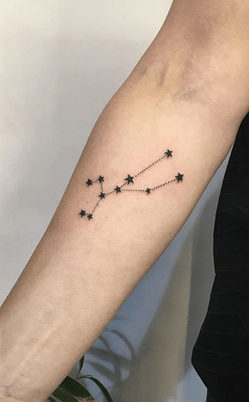 Hình tattoo chòm sao Kim Ngưu ở tay chất