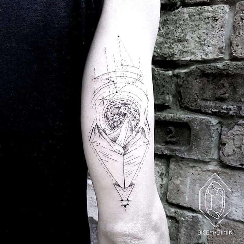 Hình tattoo cung Xử Nữ trên tay độc đáo