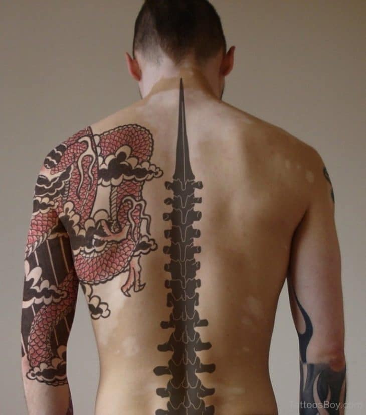 Hình tattoo dọc sống lưng nam chất