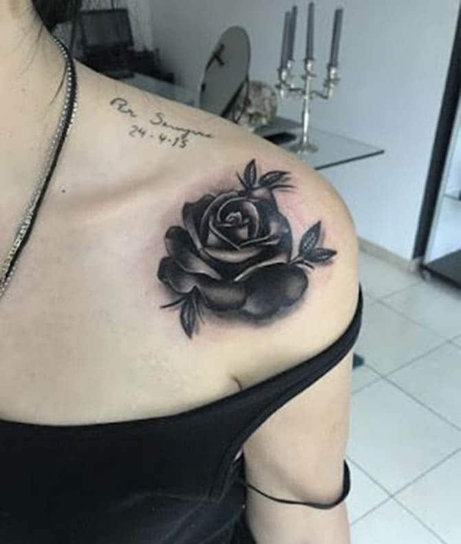 Kiểu tattoo hoa hồng đen đẹp cho nữ