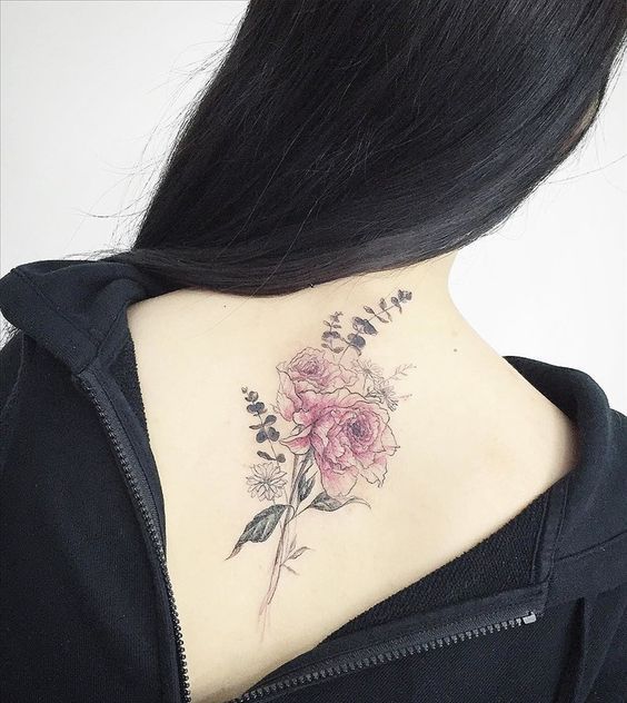 Mẫu tattoo hoa đẹp cho chị em