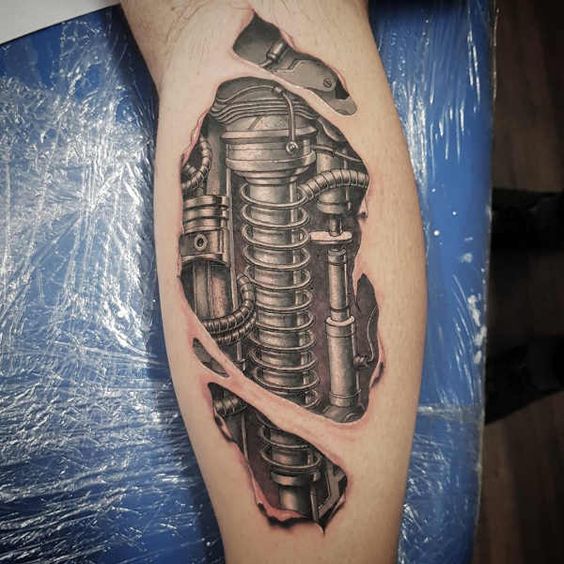 Phuộc xe nitron thành tattoo khiến phái mạnh mê mẩn