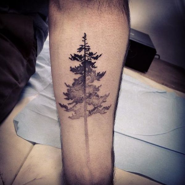 Tattoo cây thông đẹp ở tay
