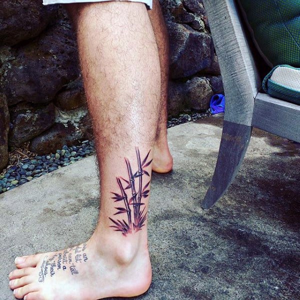 Tattoo cây tre cây trúc ở chân nam
