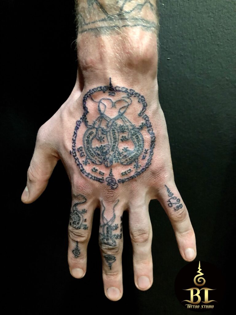 Tattoo chữ Thái ở tay đẹp