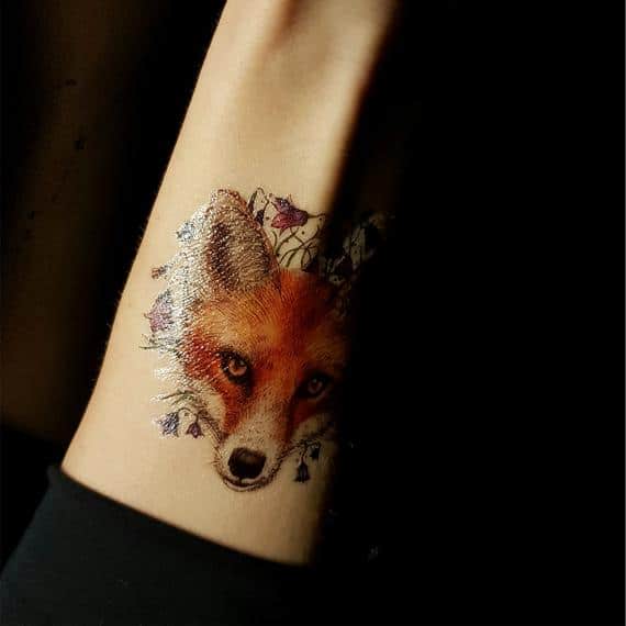 Tattoo con cáo ở cổ tay chất