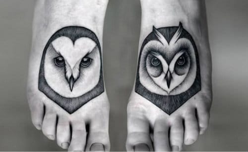 Tattoo hình chim độc lạ trên mu bàn chân cho nữ