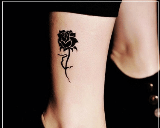 Tattoo hoa hồng đen nhỏ mini đẹp