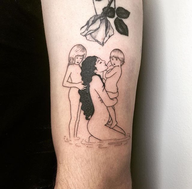 Tattoo mẹ và 2 con gái độc đáo, nổi bật