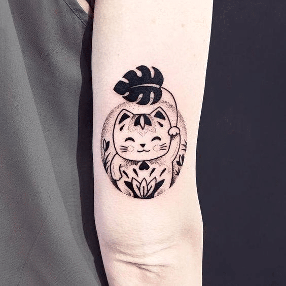 Tattoo mèo thần tài mini đẹp cho nữ