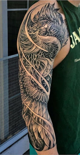 Tattoo phượng hoàng đen trắng ở cánh tay đẹp