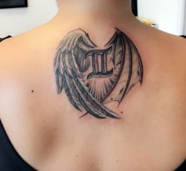 Tattoo số la mã cùng cánh thiên thần và ác quỷ ý nghĩa