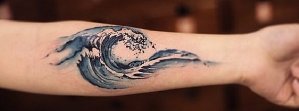 Tattoo sóng biển đẹp trê tay