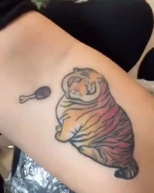 mẫu hình tattoo con hổ hài hước nhất