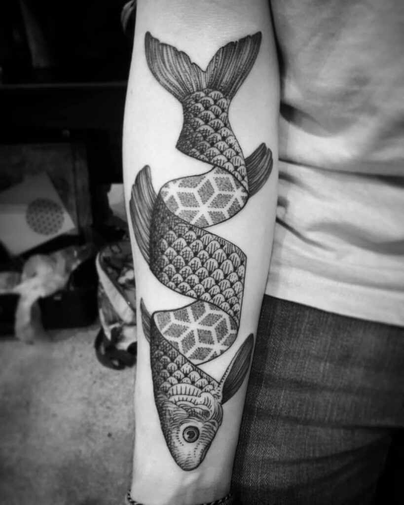 mẫu tattoo hình cá chép hài hước đẹp