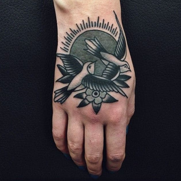 tattoo hình old school chim Sparrow